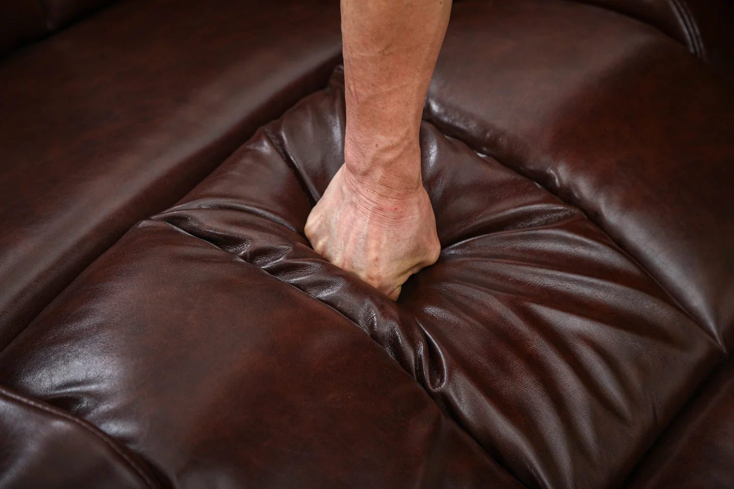 BulkyRiser extra wide lift chair in faux leather brown